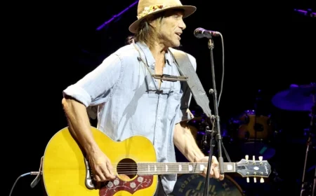 Todd Snider Faces Complex Health Challenges Following Pneumonia Diagnosis