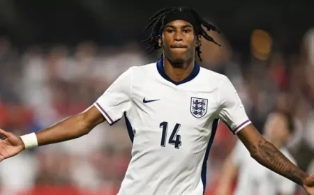 Man City Winger Aspires to Former Blue Legend as Role Model