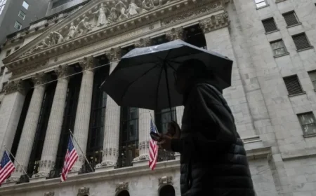 Bitcoin Hits Six-Month Low, Traders Fear Further Decline