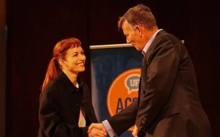 “Severance Star Britt Lower Fills UF Auditorium at Speaker Event”