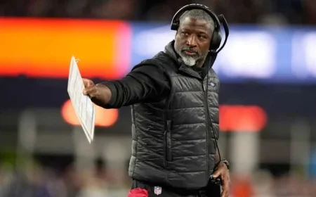 Jets Coach Aaron Glenn Reviews Team and Quarterback After Patriots Defeat