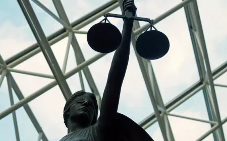 Regulator Alerts to Extortion Threats Against B.C. Lawyers, Urging Action