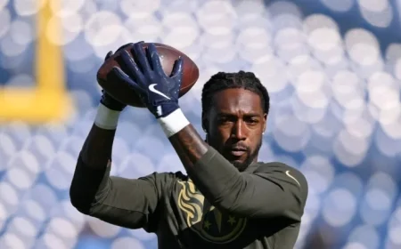 Calvin Ridley Suffers Ankle Injury, Leaves Field on Cart