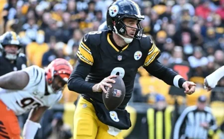 Aaron Rodgers Exits Bengals-Steelers Game Due to Hand Injury