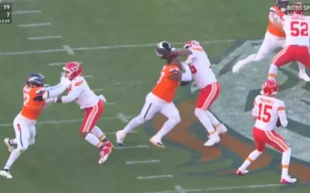 Tony Romo Humorously Describes Chiefs Lineman Removing Broncos Player’s Helmet