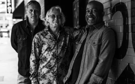 R.E.M., Hootie, Black Crowes Unite for Owl Howl Interview