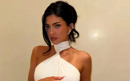 Kylie Jenner Poses Nude with Pink Rose on Instagram