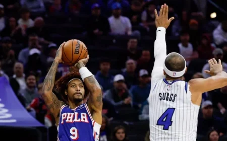 Kelly Oubre Jr. Injures Knee; Paul George Eyes Season Debut