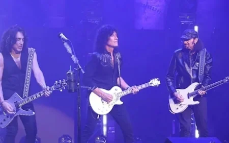 Bruce Kulick Joins KISS for Electrifying ‘Unmasked’ Set at Vegas Event