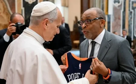 Spike Lee Gifts Knicks Jersey to Pope Leo at Vatican