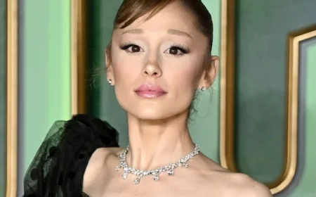 “Wicked Premiere Attendee Jailed for Grabbing Star”