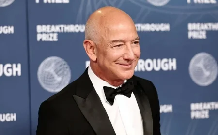 Jeff Bezos Rejoins as Co-CEO of New AI Venture, Project Prometheus