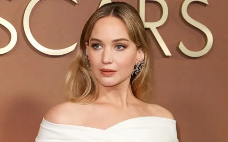 Jennifer Lawrence Stuns in Bold “Diaper” Dress at Award Show