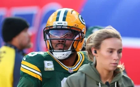 Josh Jacobs’ Knee Contusion Won’t Sideline Him Sunday