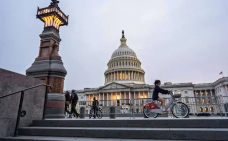 House Majority Advances Bill to Restore Federal Employee Collective Bargaining