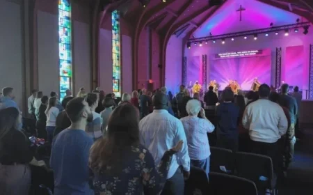 Record Growth in Nondenominational Church Attendance Marks Major Shift in U.S. Christianity