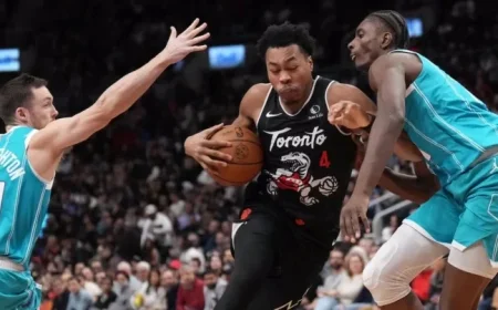 Barrett’s Late Layup Seals Raptors’ Fourth Straight Win Against Hornets