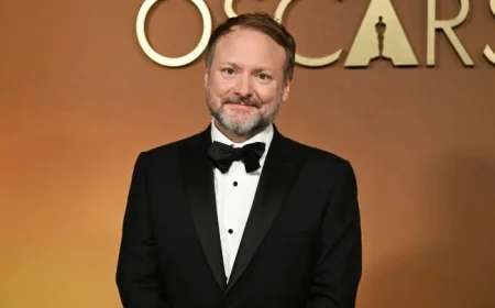 Daniel Craig Stays Benoit Blanc: Role Won’t Be Recast