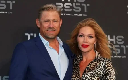 Man Utd Legend Marries Playboy Model Who Questioned His Fame