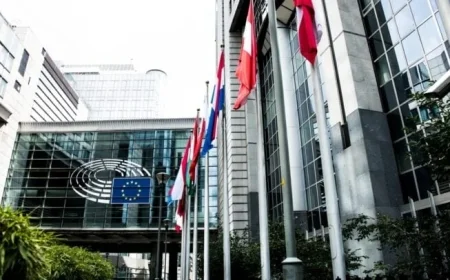 EU Designates Microsoft, Amazon as Key Tech Suppliers in Cloud Investigation