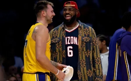 LeBron James Practices Fully, Tuesday Return Remains Uncertain