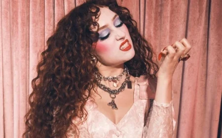 Cambridge Dictionary Names ‘Parasocial’ 2025 Word of the Year