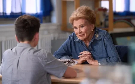 Janette Bertrand Engages with Young People in Inspiring Meetup