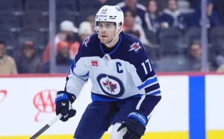Jets Secure Captain Lowry with Five-Year Contract Extension