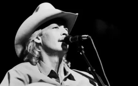 Alan Jackson’s 2007 No. 1 Single Celebrates Return to Musical Roots