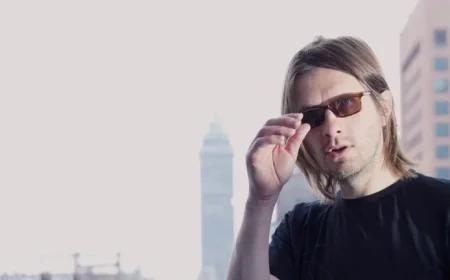 Steven Wilson’s ‘Hand. Cannot. Erase.’ Adapted for Theatre Stage