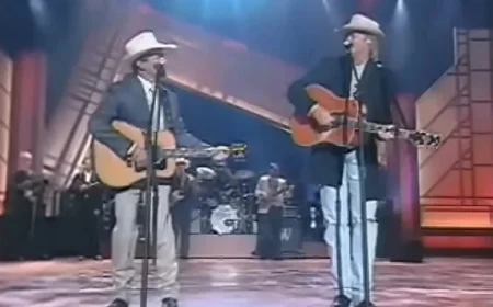 Alan Jackson, George Strait Critique Country Radio at 1999 CMA Awards