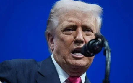 Trump Signs Bill to Release Epstein Files