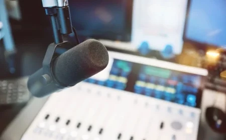 Warner Music Resolves Udio Lawsuit, Partners with AI Music Platform