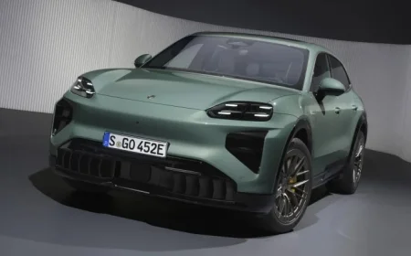 2026 Porsche Cayenne Electric: A 1,139-HP Turbo in 10 Seconds