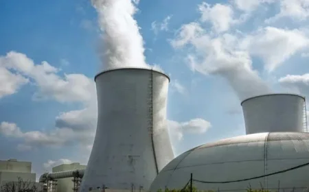 Dow Drops 300 Points as Nvidia Falls; Sandisk, Micron, Oklo Plunge