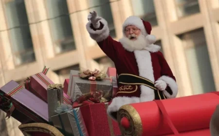 Santa Claus Parade Transforms Toronto Streets This Weekend