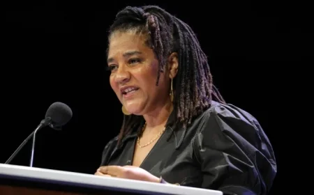 Nationwide Artists Protest in “Fall of Freedom” Event: NPR