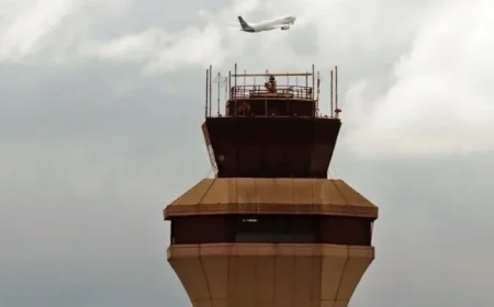 Police Fatally Shoot Knife-Wielding Man at St. Louis Airport