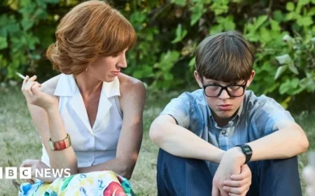 Actress Gains Joy from Making Alan Carr Laugh in ‘Changing Ends’