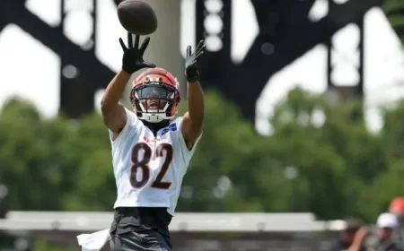 Mitchell Tinsley’s 2025 Net Worth: NFL WR Salary & Career Earnings Overview