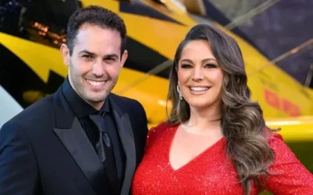 Kelly Brook’s Husband Defends Her Against Online Bullying for Her Curves
