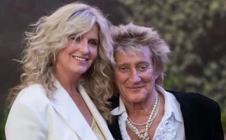 Rod Stewart Delivers Sincere Three-Word Praise for Penny Lancaster