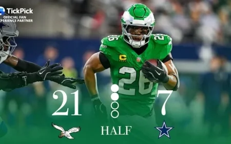 Live Updates: Eagles Face Cowboys