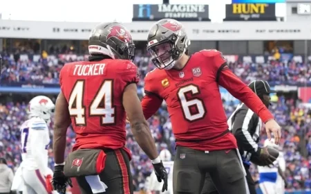 Rachaad White vs. Sean Tucker: Fantasy Football Week 12 RB Decision