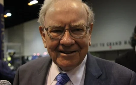 S&P 500 Set for Major 2026 Shift: Warren Buffett’s Strategy Revealed