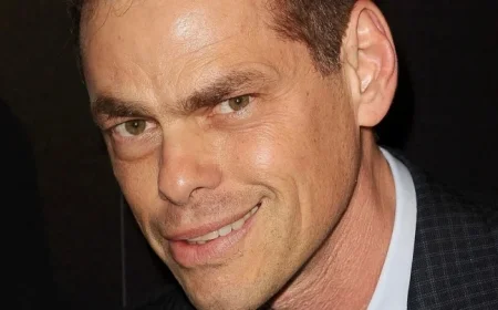 “ShamWow Icon Launches Congressional Campaign in Texas”