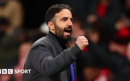 Man Utd Battles Everton: Live Premier League Scores & Updates