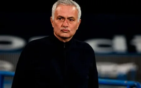 Jose Mourinho Criticizes Benfica Players, Requests Nine Substitutions