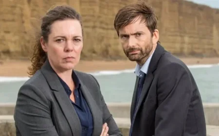 Olivia Colman’s Riveting British Crime Thriller Debuts on Netflix