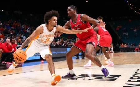 Gillespie Leads #17/16 Vols to Dominant 85-60 Win Over Rutgers in Vegas